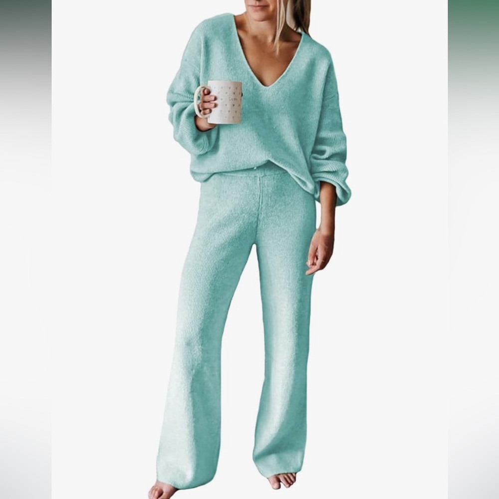 Cozy Mint Green Women's Knit Set